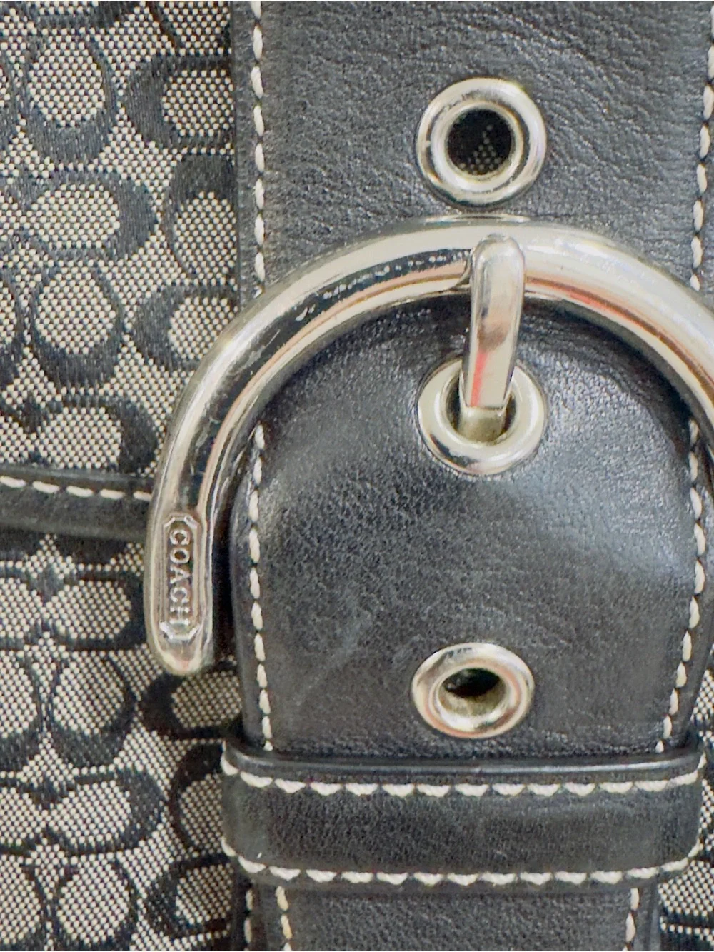 COACH VINTAGE SOHO JACQUARD Black and Gray Patterned Women's Bag.